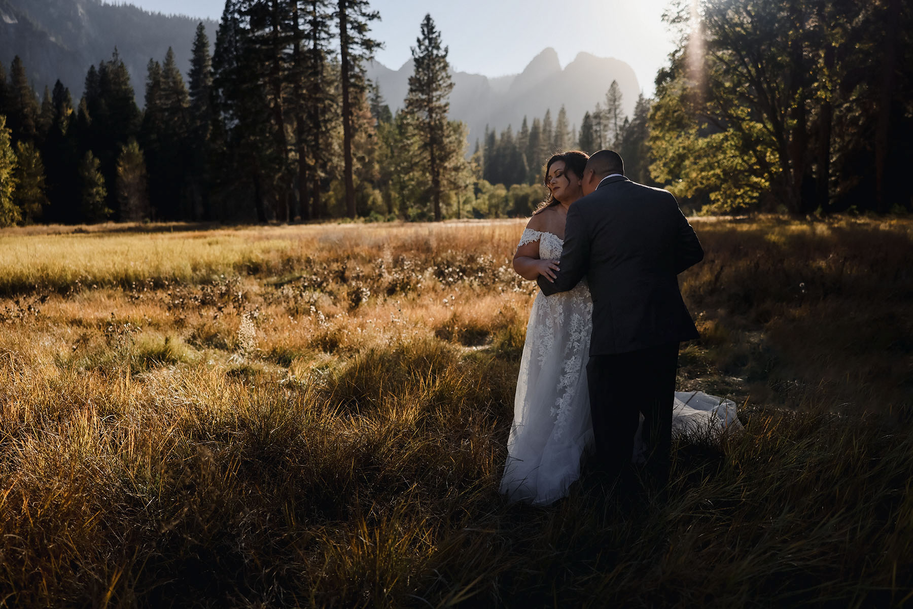 Your Guide to Elope in Yosemite + 2023 Best Locations - brwest.com