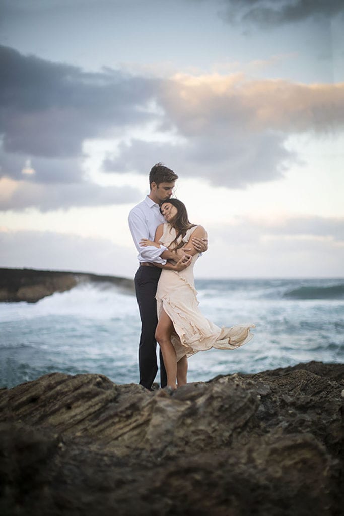 A couple that decided to purchase an Oahu elopement packages.